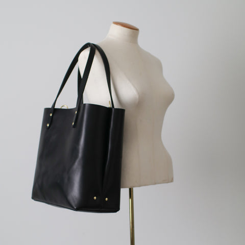 The Scout Classic Leather Tote - Black Bridle